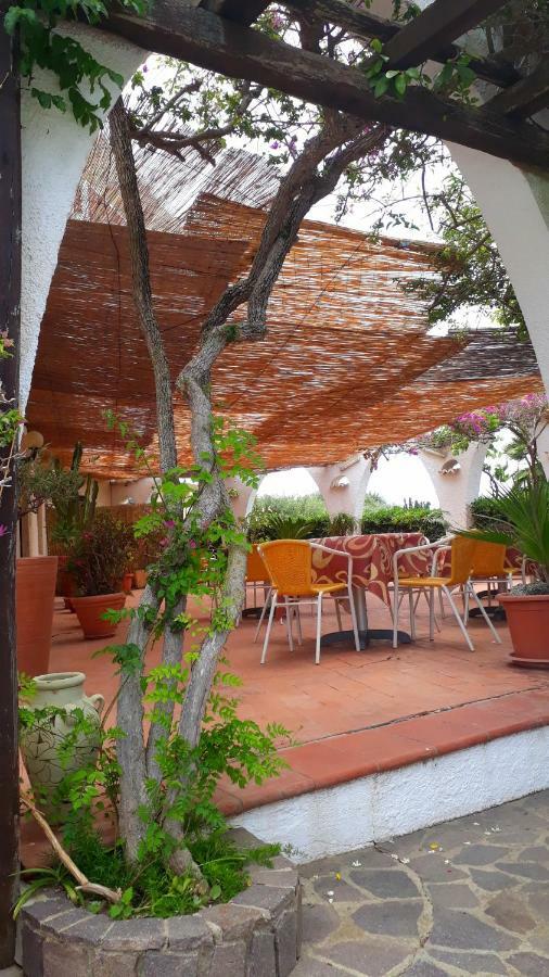Hotel Punta Faro Capo Vaticano Exterior foto